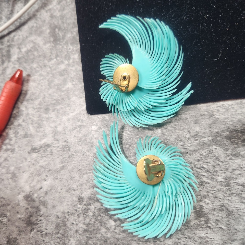 Vintage Turquoise Blue Swirl Rhinestone Statement Clip On Earrings Mid Century - Picture 6 of 11